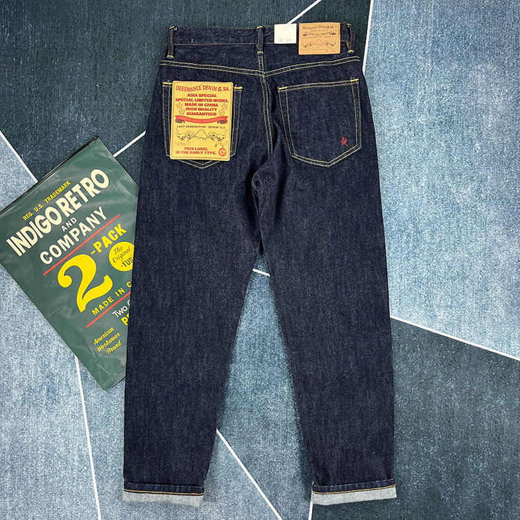 男性用レッドセルベエッジデニムジーンズ、heavyweigh - Levis Jeans 501 のレビューと価格